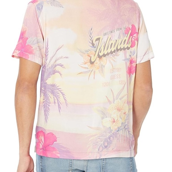 Guess Men’s Floral Hawaiian Button Down Shirt Size Medium - Picture 3 of 11